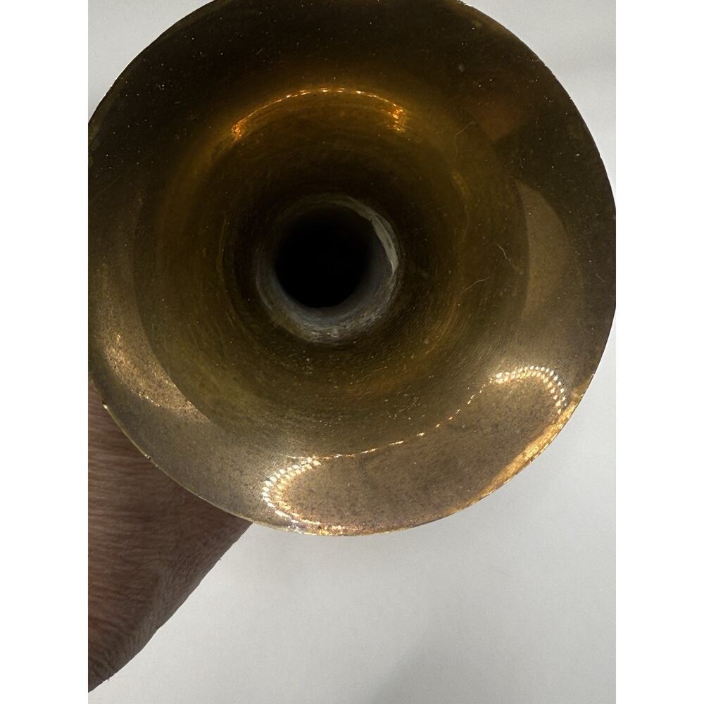 Vintage Brass Fluted Pedestal Bud Vase India 11” Tall Beautiful‎ Patina - Picture 4 of 10